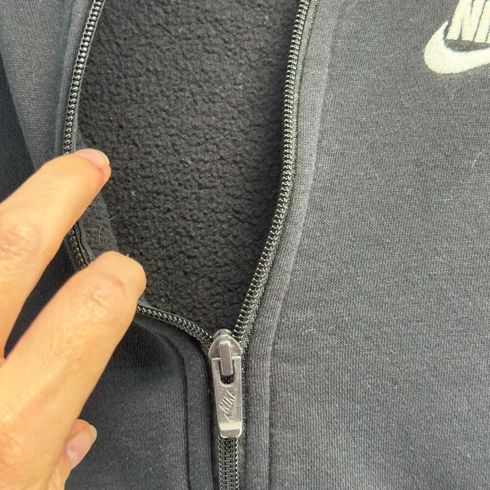 Nike black Boys Large full zip hoodie. athletic